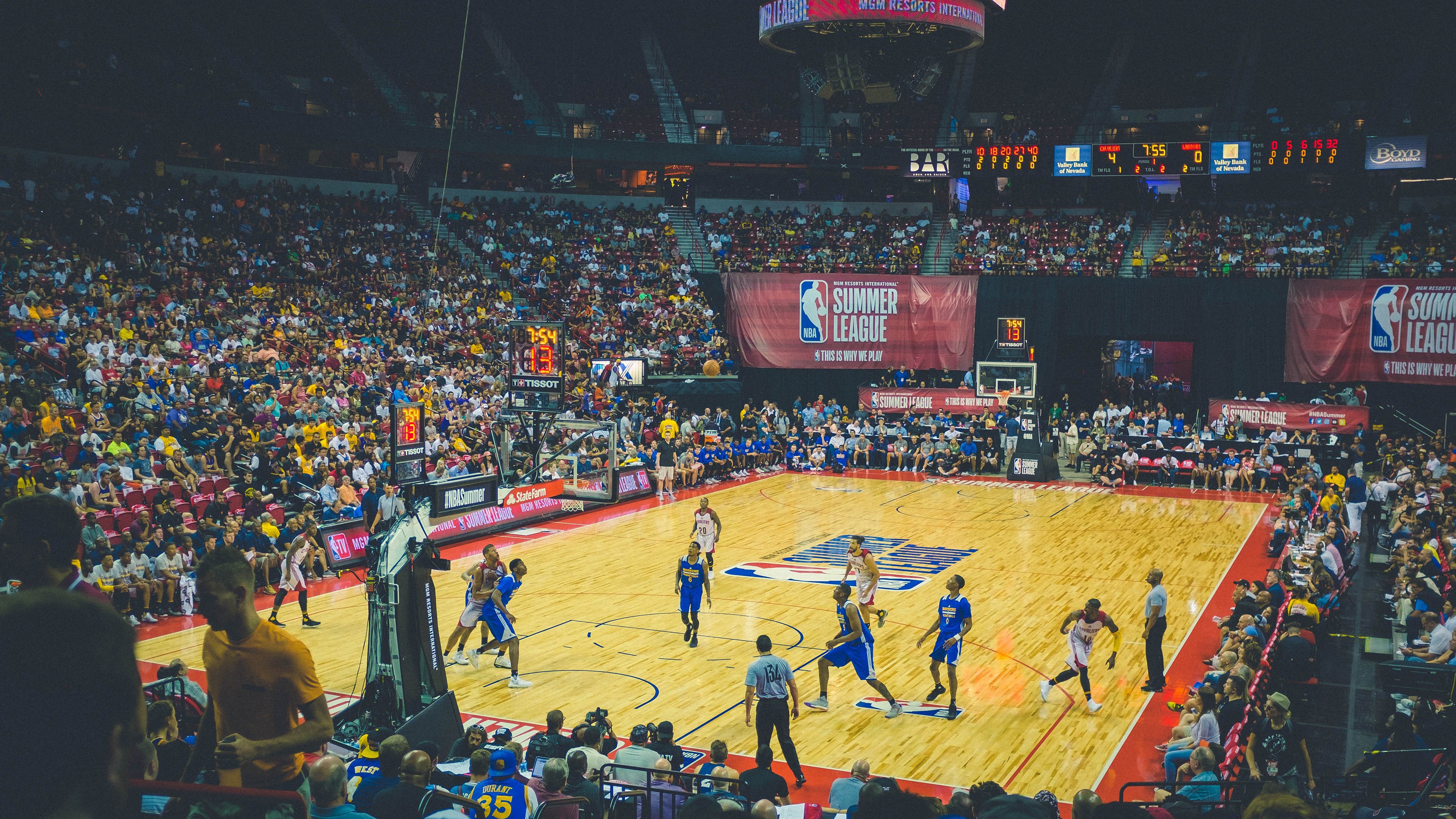 英超争冠焦点战，莱比锡红牛如何以冰岛式防守碾压对手？